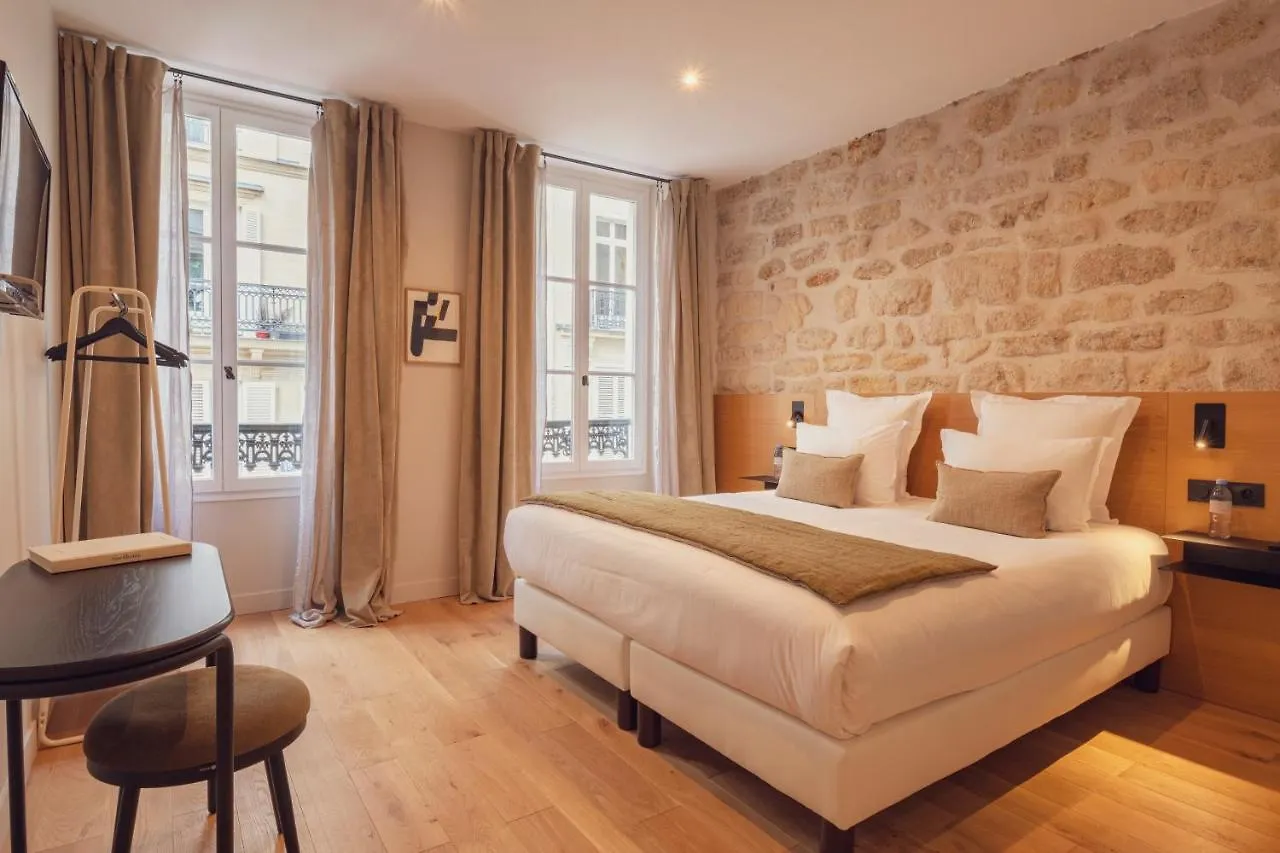 Hotel Tinah Paris, Champs Elysees