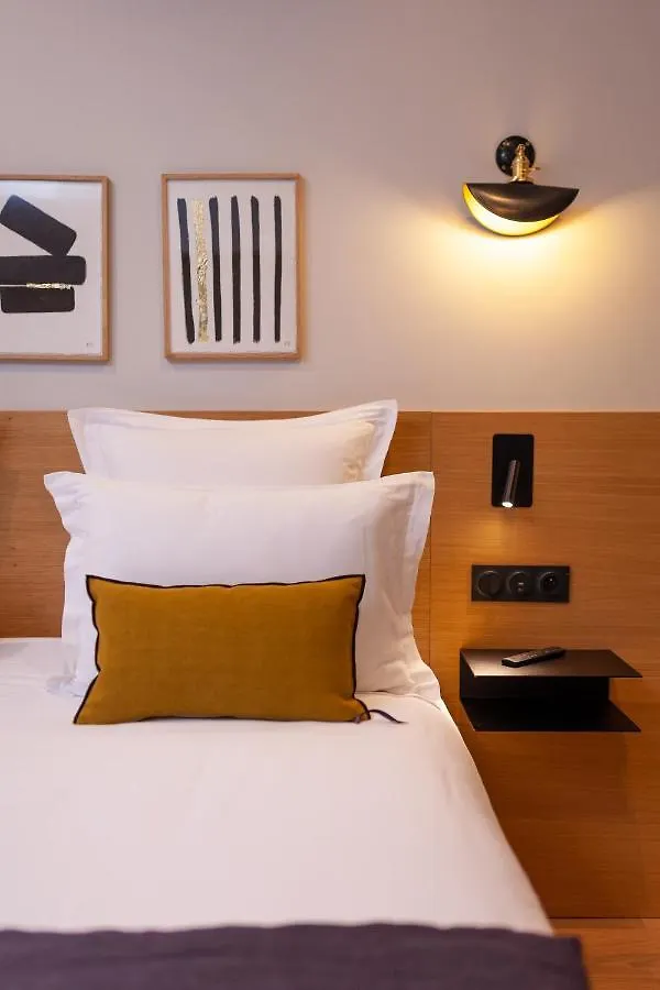 Hotel Tinah Paris, Champs Elysees