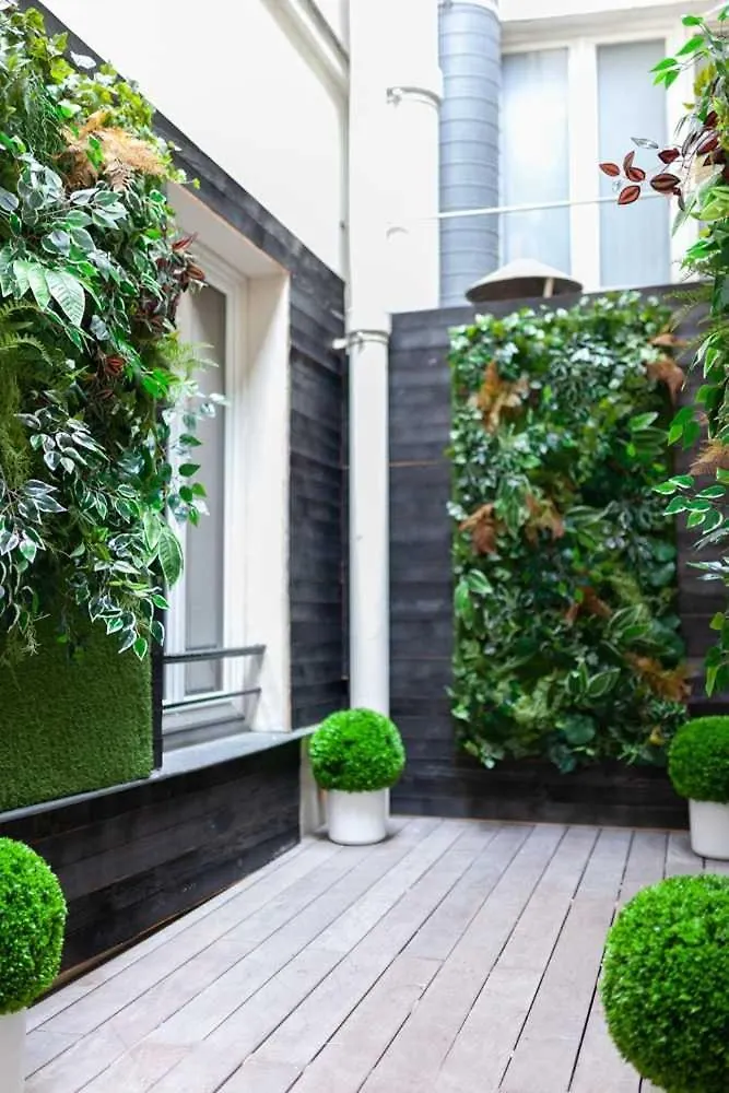 Hotel Tinah Paris, Champs Elysees